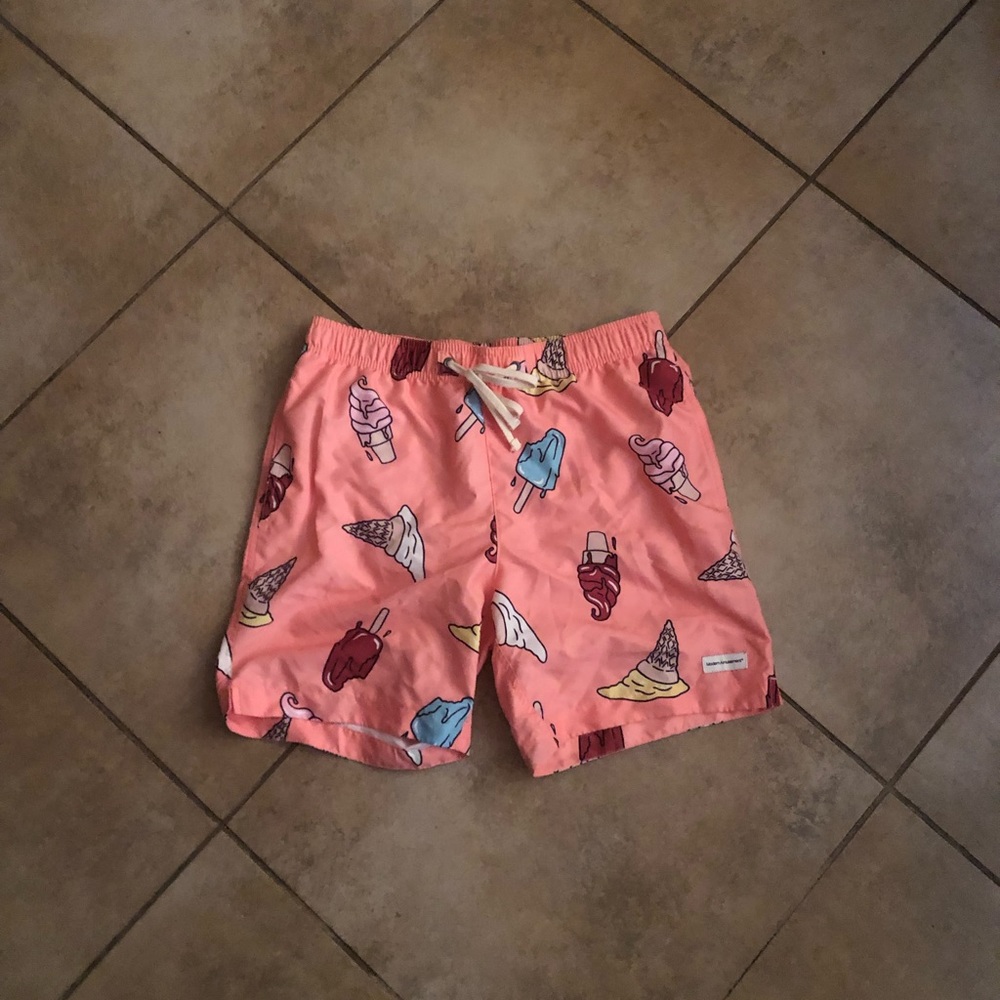 Modern amusement men’s pink ice- cream swim trunks